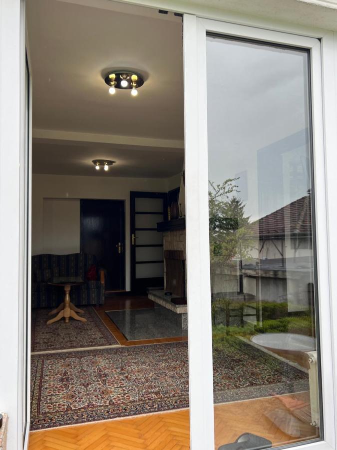 Holiday House Bistrik SJJ Esterno foto