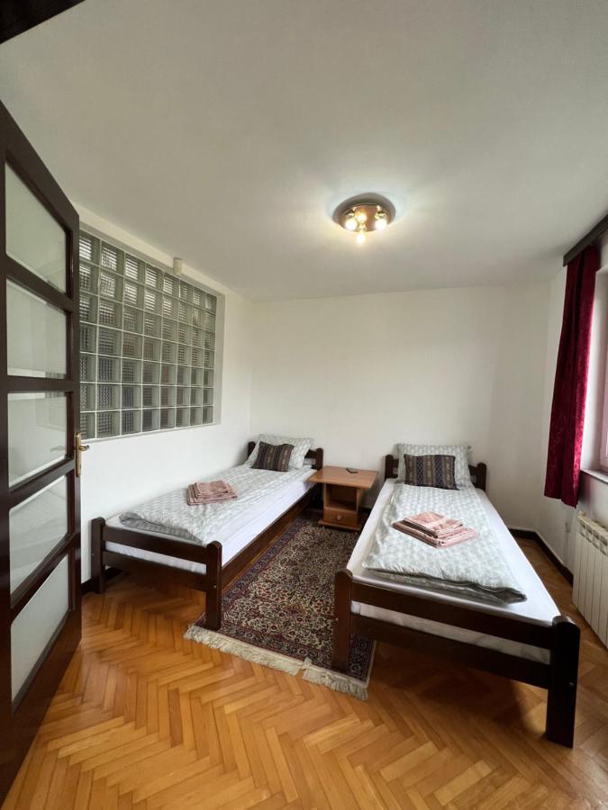 Holiday House Bistrik SJJ Esterno foto